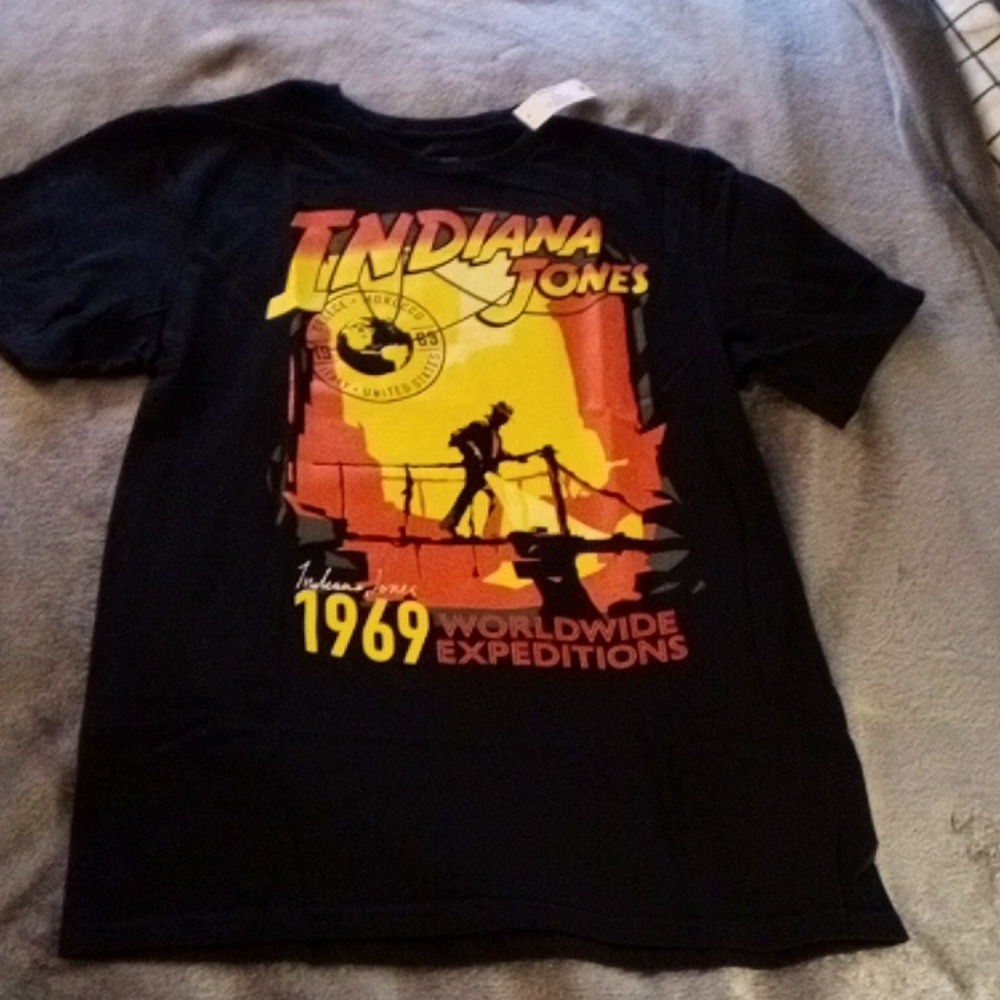 INDIANA JONES T-SHIRT SIZE MENS MED